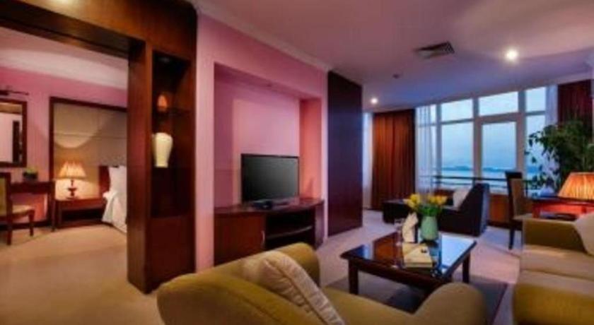 Halong Pearl Hotel Халонг Экстерьер фото