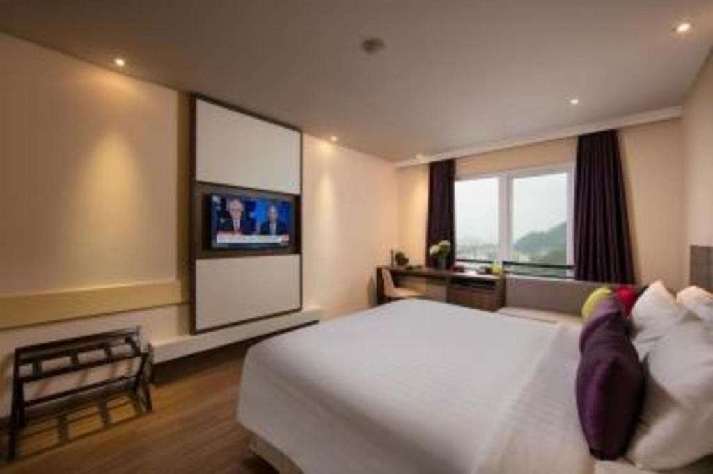 Halong Pearl Hotel Халонг Экстерьер фото